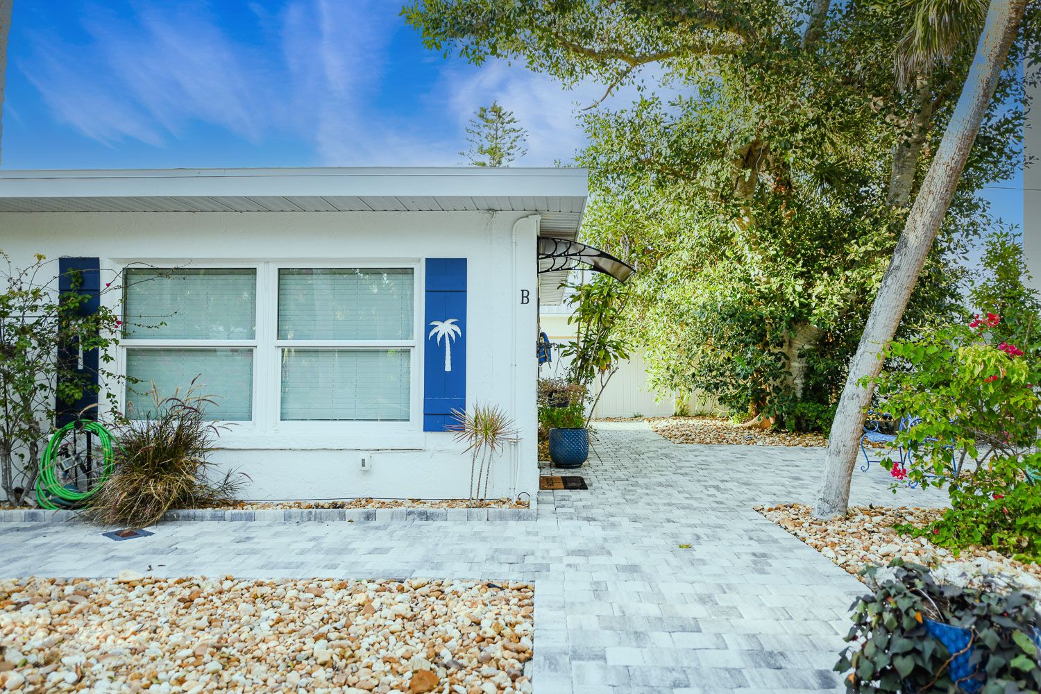 Cottage By the Sea B